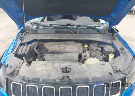 2018 Jeep Compass Latitude Fwd z USA, uszkodzony, nr VIN 3C4NJCBB3JT425073